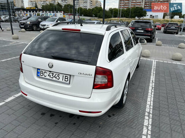 Белый Шкода Октавия, объемом двигателя 1.6 л и пробегом 319 тыс. км за 6350 $, фото 5 на Automoto.ua