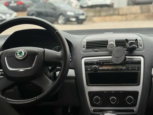 Белый Шкода Октавия, объемом двигателя 0 л и пробегом 324 тыс. км за 6500 $, фото 15 на Automoto.ua