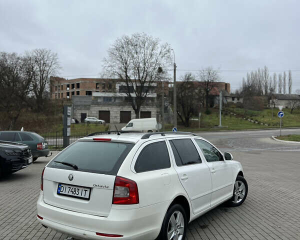 Белый Шкода Октавия, объемом двигателя 1.6 л и пробегом 420 тыс. км за 5999 $, фото 5 на Automoto.ua