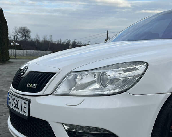 Белый Шкода Октавия, объемом двигателя 1.97 л и пробегом 298 тыс. км за 9999 $, фото 45 на Automoto.ua