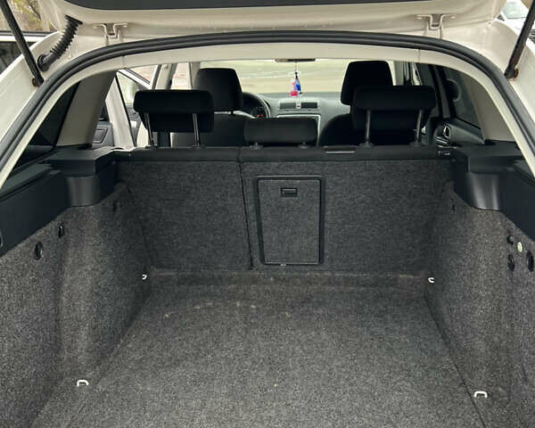 Белый Шкода Октавия, объемом двигателя 1.6 л и пробегом 420 тыс. км за 5999 $, фото 17 на Automoto.ua