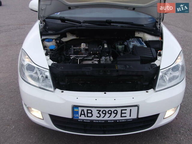 Белый Шкода Октавия, объемом двигателя 1.2 л и пробегом 260 тыс. км за 7700 $, фото 15 на Automoto.ua