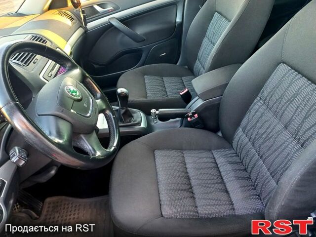 Білий Шкода Октавія, об'ємом двигуна 1.8 л та пробігом 182 тис. км за 8000 $, фото 7 на Automoto.ua