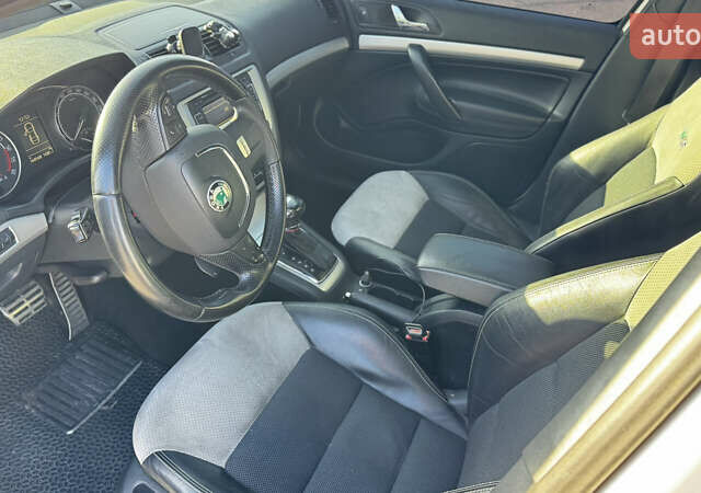 Белый Шкода Октавия, объемом двигателя 1.9 л и пробегом 360 тыс. км за 11000 $, фото 5 на Automoto.ua