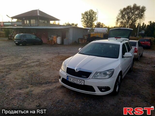 Белый Шкода Октавия, объемом двигателя 2 л и пробегом 245 тыс. км за 11200 $, фото 8 на Automoto.ua