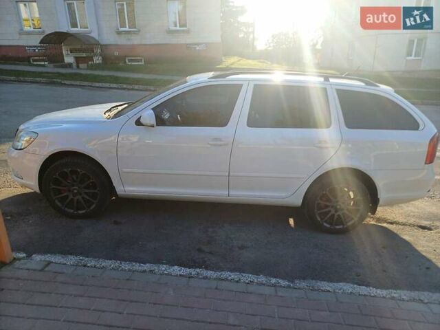Белый Шкода Октавия, объемом двигателя 1.6 л и пробегом 313 тыс. км за 8700 $, фото 24 на Automoto.ua
