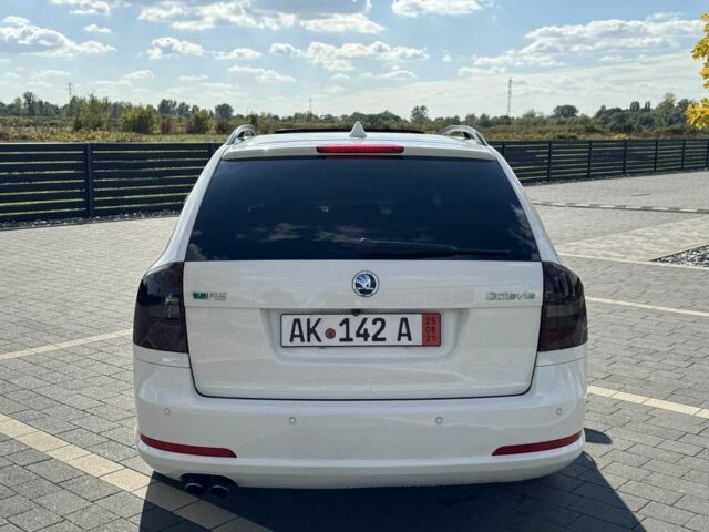 Белый Шкода Октавия, объемом двигателя 2 л и пробегом 311 тыс. км за 10999 $, фото 3 на Automoto.ua