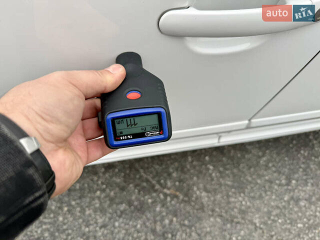 Белый Шкода Октавия, объемом двигателя 1.6 л и пробегом 204 тыс. км за 8999 $, фото 77 на Automoto.ua