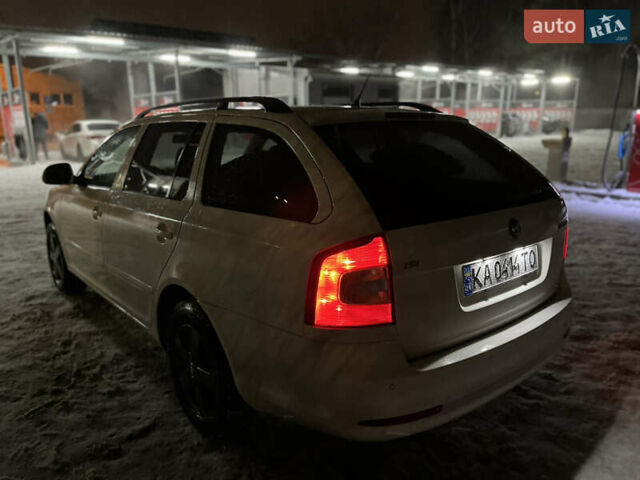 Белый Шкода Октавия, объемом двигателя 1.4 л и пробегом 240 тыс. км за 7300 $, фото 3 на Automoto.ua