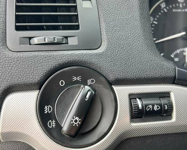 Білий Шкода Октавія, об'ємом двигуна 1.8 л та пробігом 233 тис. км за 8200 $, фото 28 на Automoto.ua