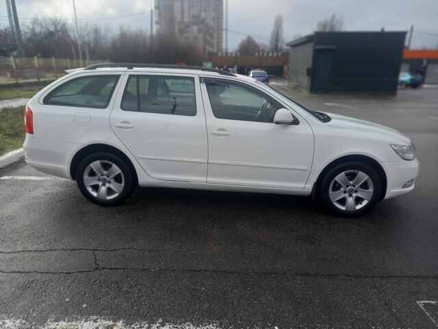 Белый Шкода Октавия, объемом двигателя 1.4 л и пробегом 270 тыс. км за 6900 $, фото 1 на Automoto.ua