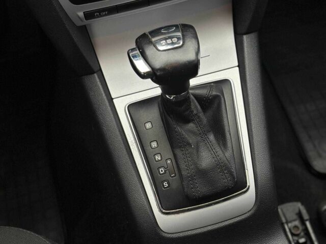 Шкода Октавия 2010 в Кривом Роге на Automoto.ua Белый Шкода Октавия, объемом двигателя 1.8 л и пробегом 322 тыс. км за 6999 $, фото 13 на Automoto.ua