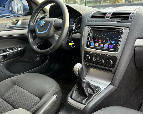 Белый Шкода Октавия, объемом двигателя 1.8 л и пробегом 233 тыс. км за 8300 $, фото 15 на Automoto.ua