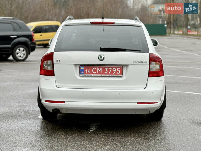 Белый Шкода Октавия, объемом двигателя 1.6 л и пробегом 204 тыс. км за 8999 $, фото 14 на Automoto.ua