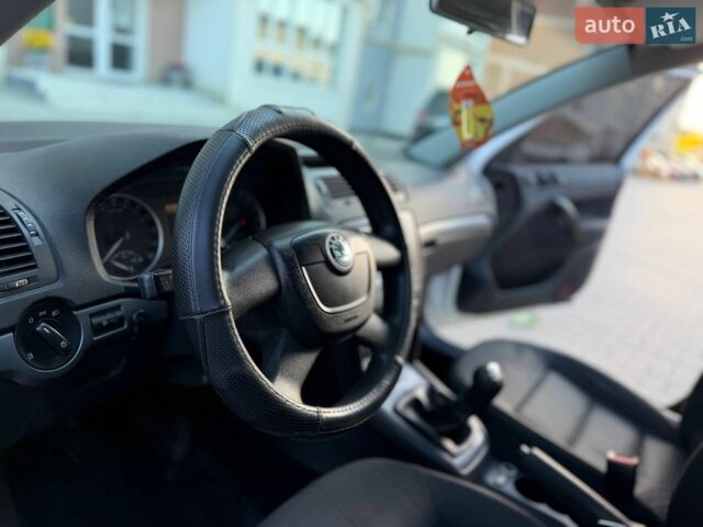 Белый Шкода Октавия, объемом двигателя 1.9 л и пробегом 394 тыс. км за 5888 $, фото 19 на Automoto.ua