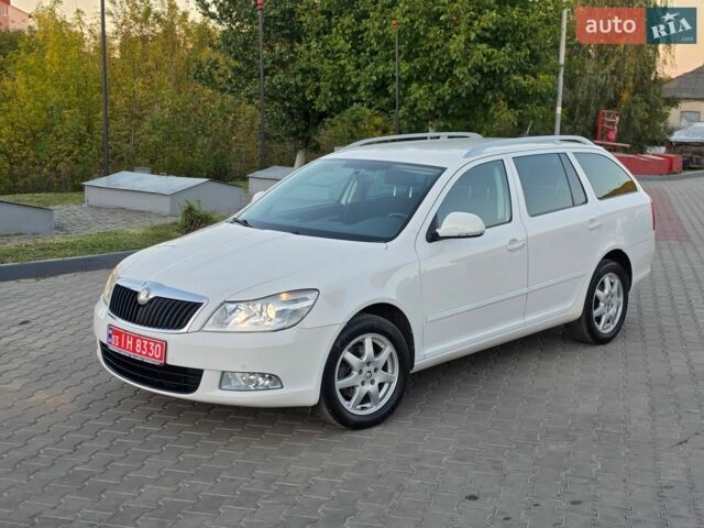 Білий Шкода Октавія, об'ємом двигуна 2 л та пробігом 247 тис. км за 8200 $, фото 2 на Automoto.ua