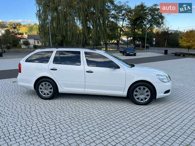 Білий Шкода Октавія, об'ємом двигуна 1.9 л та пробігом 254 тис. км за 6900 $, фото 4 на Automoto.ua