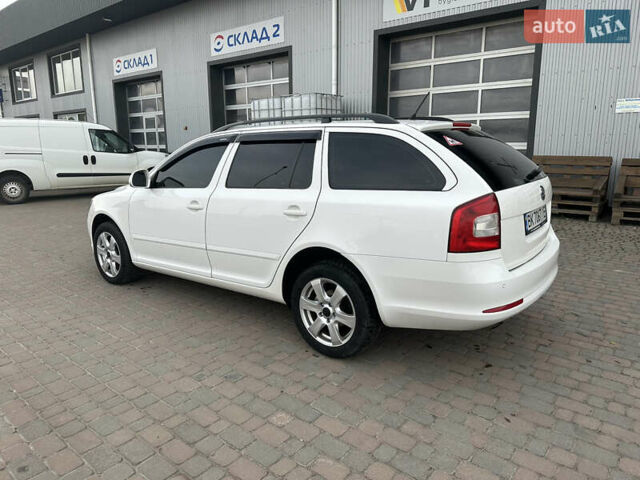 Белый Шкода Октавия, объемом двигателя 1.6 л и пробегом 285 тыс. км за 6850 $, фото 3 на Automoto.ua