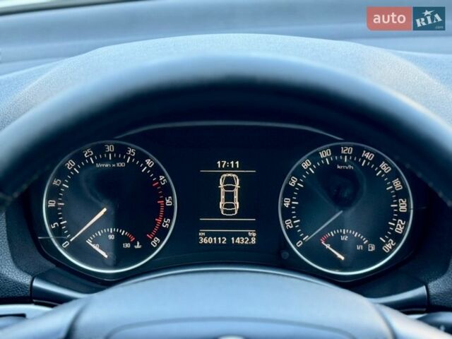 Білий Шкода Октавія, об'ємом двигуна 1.6 л та пробігом 360 тис. км за 6150 $, фото 10 на Automoto.ua