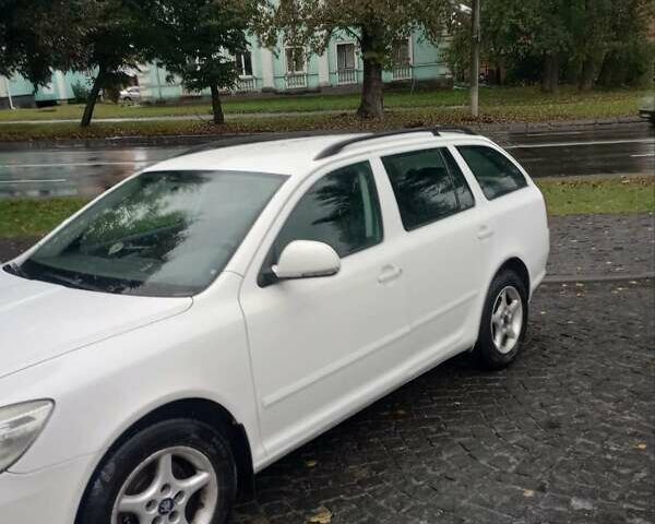 Белый Шкода Октавия, объемом двигателя 1.6 л и пробегом 367 тыс. км за 6600 $, фото 8 на Automoto.ua