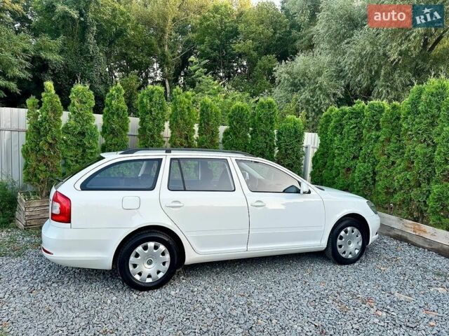 Белый Шкода Октавия, объемом двигателя 1.6 л и пробегом 212 тыс. км за 7400 $, фото 29 на Automoto.ua