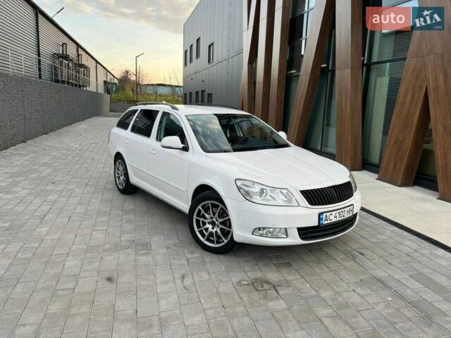 Білий Шкода Октавія, об'ємом двигуна 1.8 л та пробігом 271 тис. км за 7200 $, фото 2 на Automoto.ua