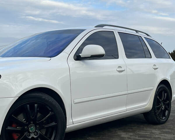 Белый Шкода Октавия, объемом двигателя 1.97 л и пробегом 298 тыс. км за 9999 $, фото 32 на Automoto.ua