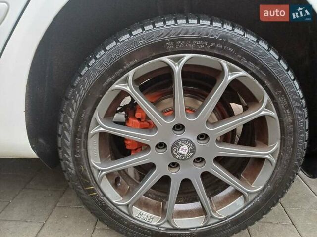 Белый Шкода Октавия, объемом двигателя 1.6 л и пробегом 313 тыс. км за 8700 $, фото 22 на Automoto.ua
