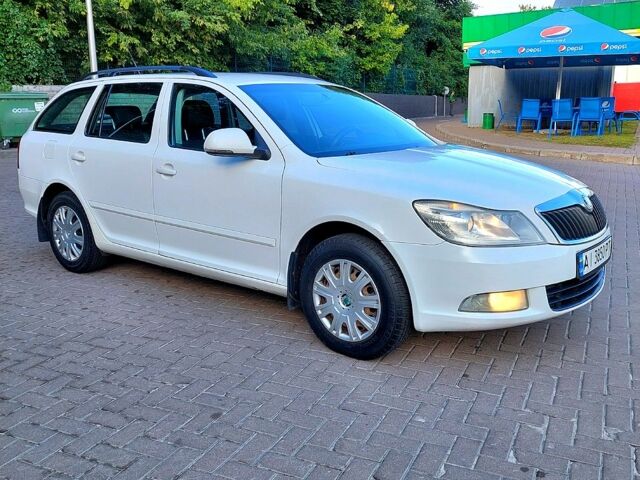 Білий Шкода Октавія, об'ємом двигуна 1.6 л та пробігом 290 тис. км за 6500 $, фото 4 на Automoto.ua