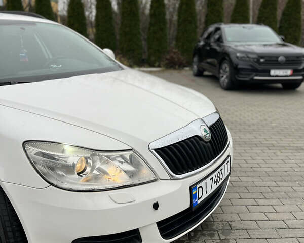 Белый Шкода Октавия, объемом двигателя 1.6 л и пробегом 420 тыс. км за 5999 $, фото 10 на Automoto.ua