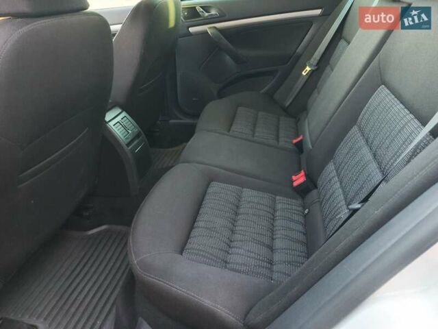 Белый Шкода Октавия, объемом двигателя 1.8 л и пробегом 182 тыс. км за 8000 $, фото 18 на Automoto.ua