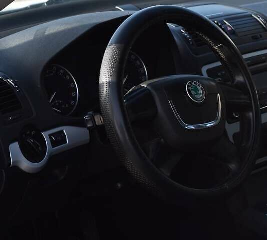 Білий Шкода Октавія, об'ємом двигуна 1.6 л та пробігом 259 тис. км за 7200 $, фото 8 на Automoto.ua