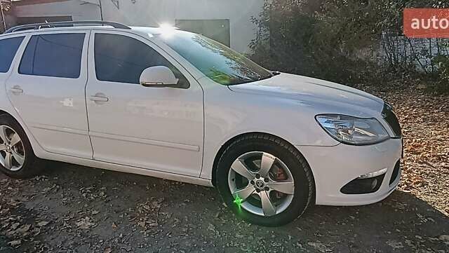 Білий Шкода Октавія, об'ємом двигуна 2.01 л та пробігом 295 тис. км за 9300 $, фото 24 на Automoto.ua