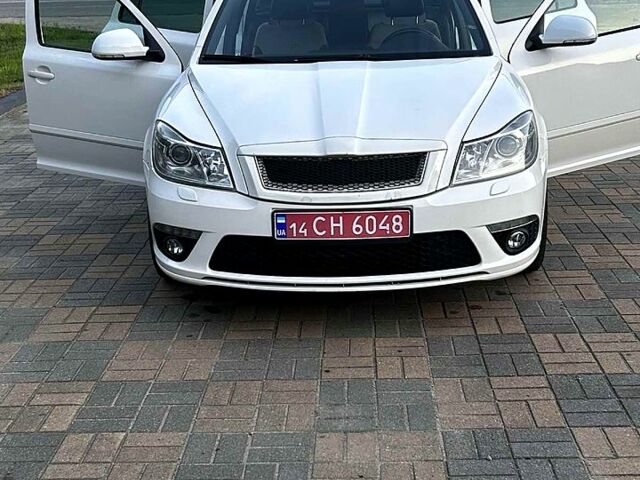 Белый Шкода Октавия, объемом двигателя 2 л и пробегом 277 тыс. км за 8800 $, фото 2 на Automoto.ua