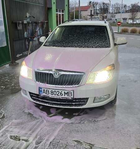 Білий Шкода Октавія, об'ємом двигуна 1.97 л та пробігом 280 тис. км за 8100 $, фото 1 на Automoto.ua