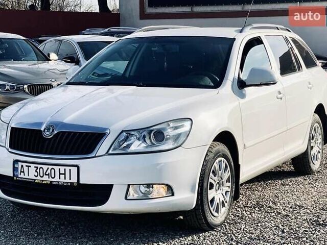 Белый Шкода Октавия, объемом двигателя 1.39 л и пробегом 240 тыс. км за 6300 $, фото 1 на Automoto.ua