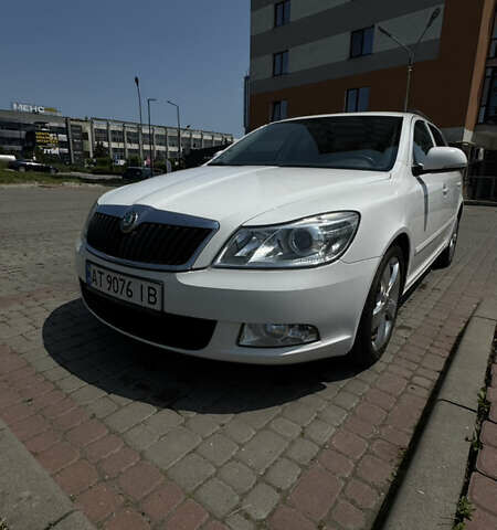 Белый Шкода Октавия, объемом двигателя 1.97 л и пробегом 265 тыс. км за 8300 $, фото 34 на Automoto.ua