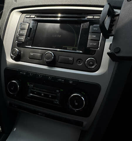 Белый Шкода Октавия, объемом двигателя 1.97 л и пробегом 265 тыс. км за 8300 $, фото 37 на Automoto.ua