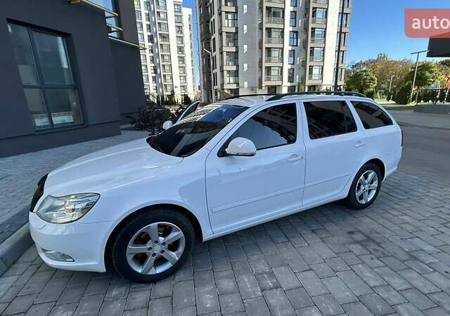 Белый Шкода Октавия, объемом двигателя 1.2 л и пробегом 235 тыс. км за 6900 $, фото 15 на Automoto.ua