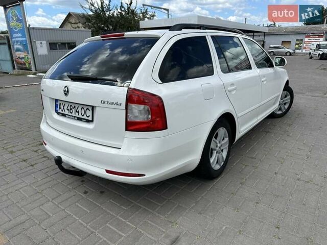 Белый Шкода Октавия, объемом двигателя 1.6 л и пробегом 220 тыс. км за 7900 $, фото 10 на Automoto.ua