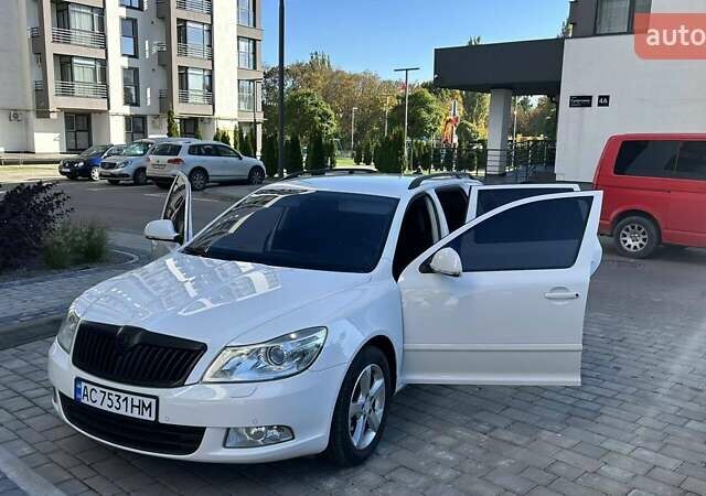 Белый Шкода Октавия, объемом двигателя 1.2 л и пробегом 235 тыс. км за 6900 $, фото 7 на Automoto.ua
