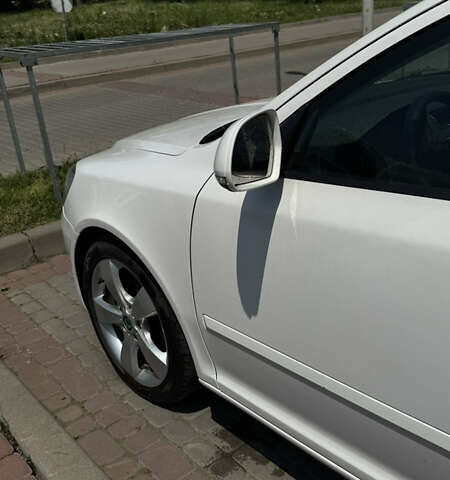 Белый Шкода Октавия, объемом двигателя 1.97 л и пробегом 265 тыс. км за 8300 $, фото 5 на Automoto.ua