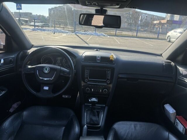 Белый Шкода Октавия, объемом двигателя 2 л и пробегом 288 тыс. км за 10200 $, фото 4 на Automoto.ua