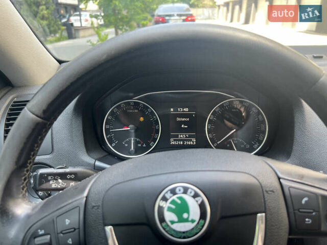 Белый Шкода Октавия, объемом двигателя 1.97 л и пробегом 265 тыс. км за 8300 $, фото 40 на Automoto.ua