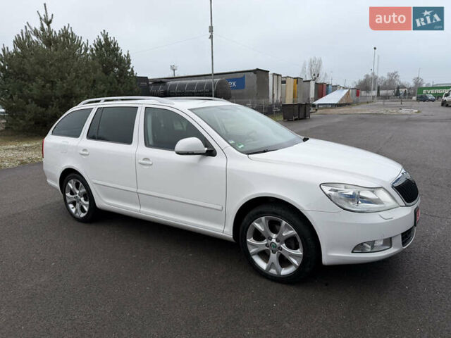 Белый Шкода Октавия, объемом двигателя 1.8 л и пробегом 231 тыс. км за 9100 $, фото 9 на Automoto.ua