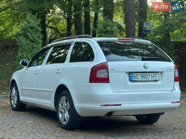 Білий Шкода Октавія, об'ємом двигуна 1.99 л та пробігом 276 тис. км за 9300 $, фото 32 на Automoto.ua
