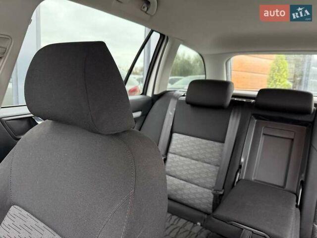 Белый Шкода Октавия, объемом двигателя 1.8 л и пробегом 208 тыс. км за 8700 $, фото 21 на Automoto.ua