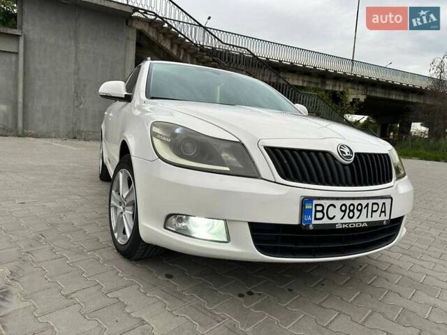 Белый Шкода Октавия, объемом двигателя 1.6 л и пробегом 295 тыс. км за 7200 $, фото 32 на Automoto.ua