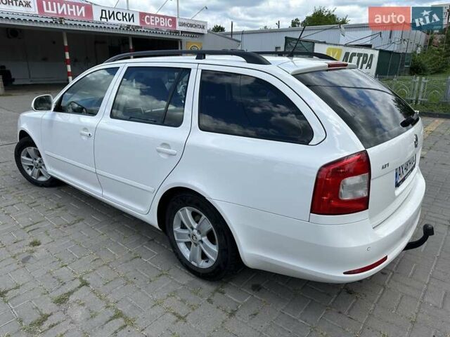 Белый Шкода Октавия, объемом двигателя 1.6 л и пробегом 220 тыс. км за 7900 $, фото 7 на Automoto.ua
