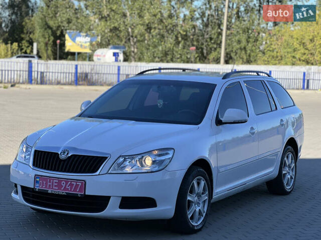 Белый Шкода Октавия, объемом двигателя 1.6 л и пробегом 261 тыс. км за 7150 $, фото 4 на Automoto.ua